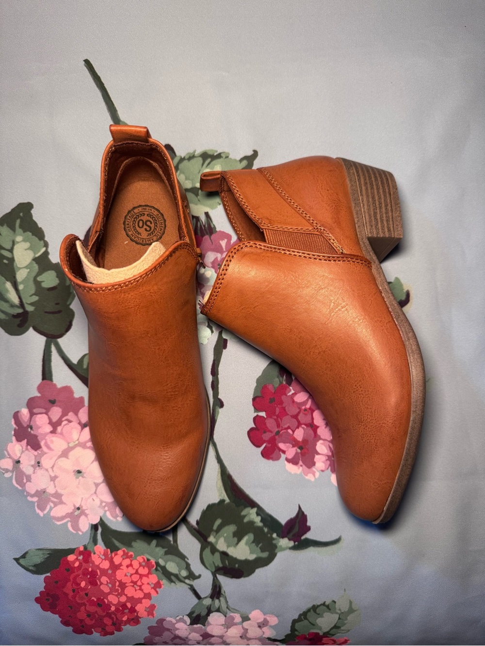 Authentic American Heritage Women’s Tan Low Heel Ankle Booties Sz 7.5